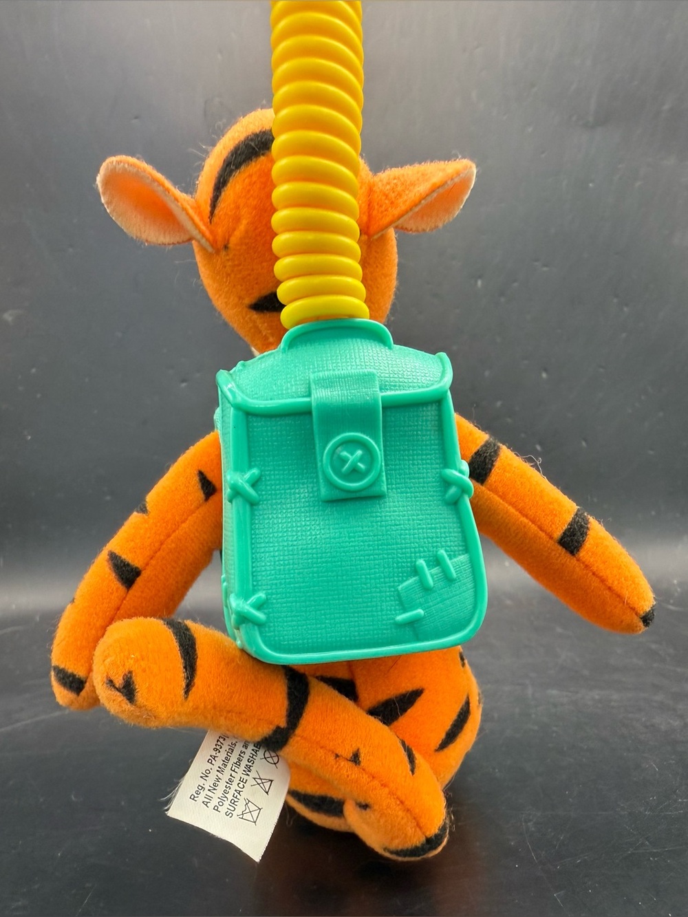 Vintage 2000 Fisher Price Winnie the Pooh Backpack Bouncer - Plush Tigger Clip - Picture 8 of 14
